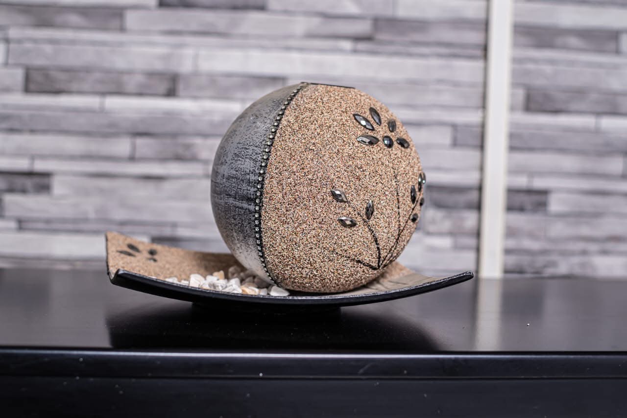 Artisanal pottery at Sunray Lodge